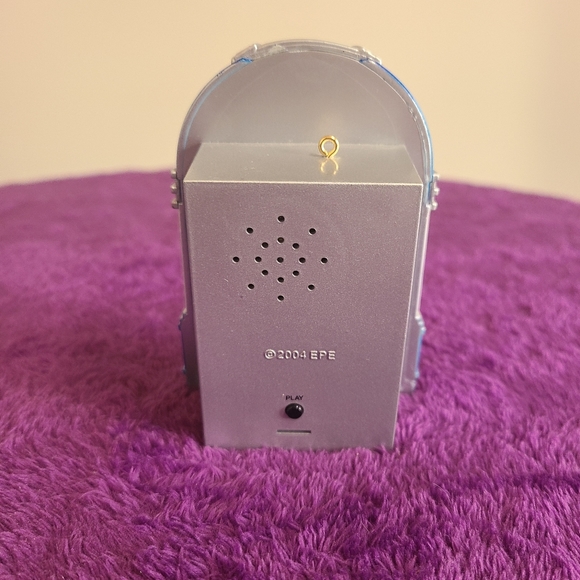 Elvis Presley Holographic Juke Box Musical Ornament Plays Blue Christmas 2004 - Picture 6 of 10